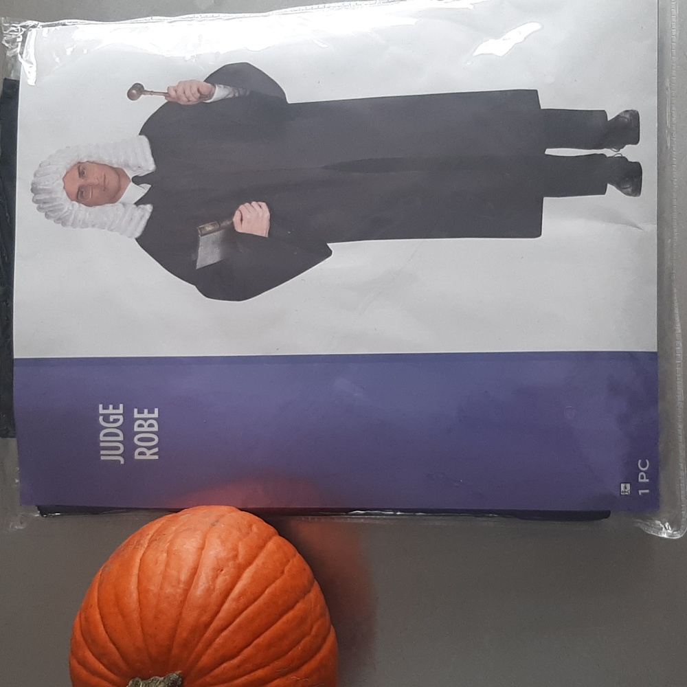NWOT Black Judge Robe Costume One Size